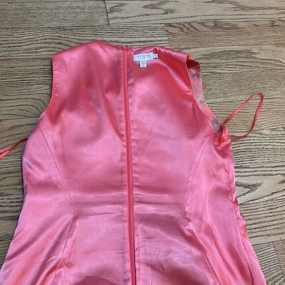 TED BAKER LONDON ABENONY NEON SHEATH DRESS SIZE 4 - Picture 9 of 11